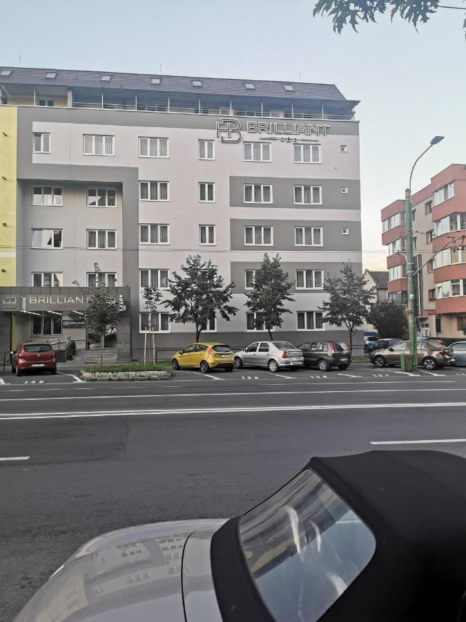 Hb Brilliant Hotel 3*