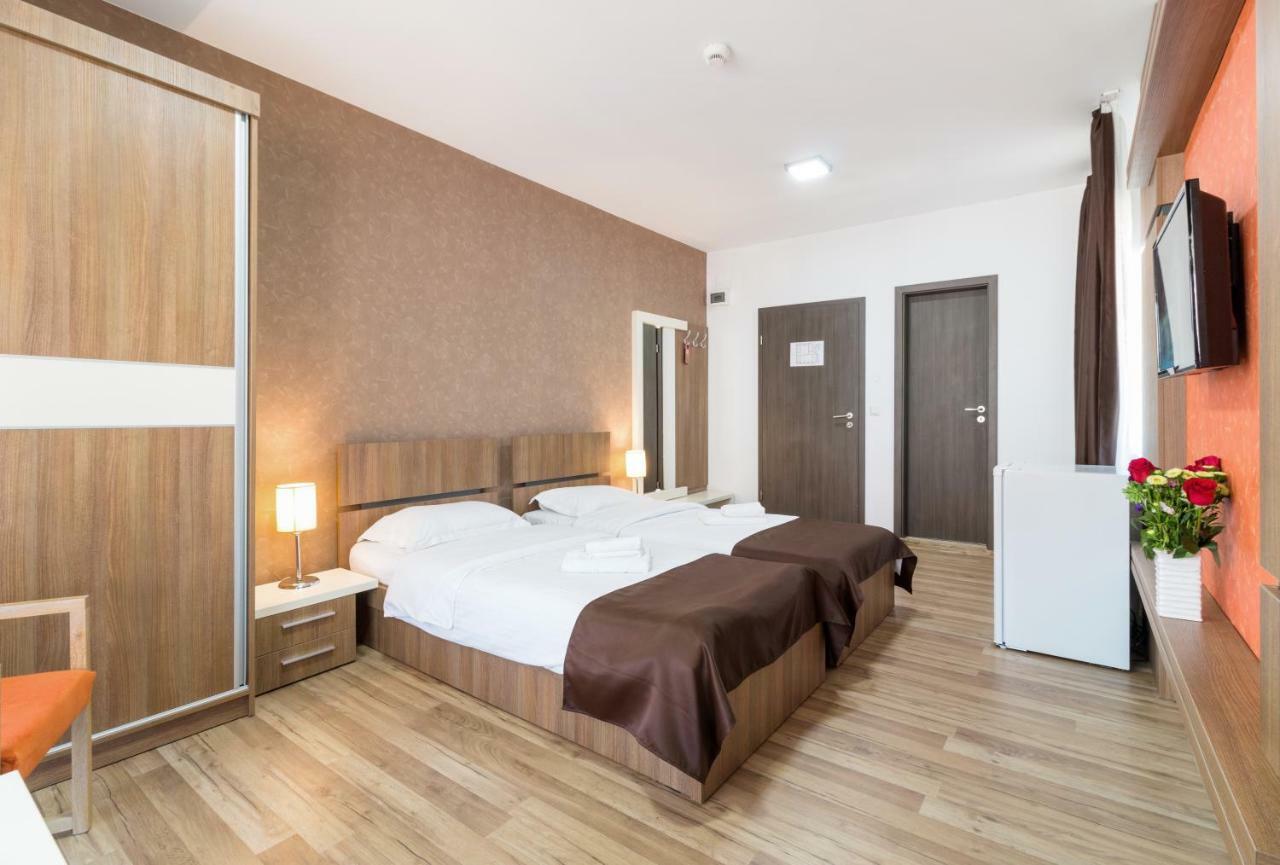 Hotel Hb Brilliant 3*
